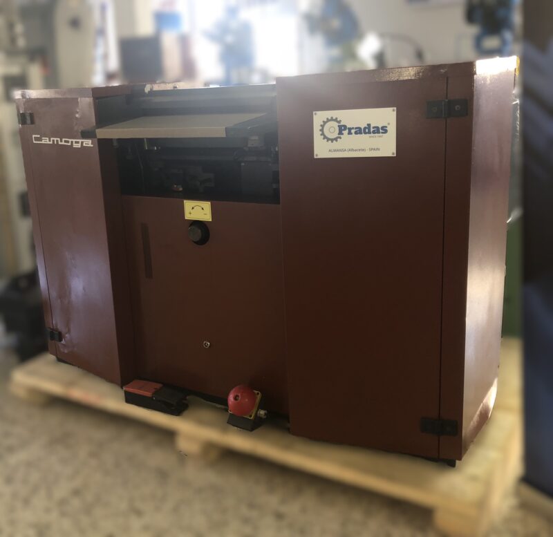 MAQ.DIVIDIR PIEL CAMOGA  C450