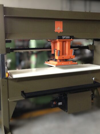 CUTTING PRESS WITH MOVABLE TROLLEY ATOM SP588/2 20TON.