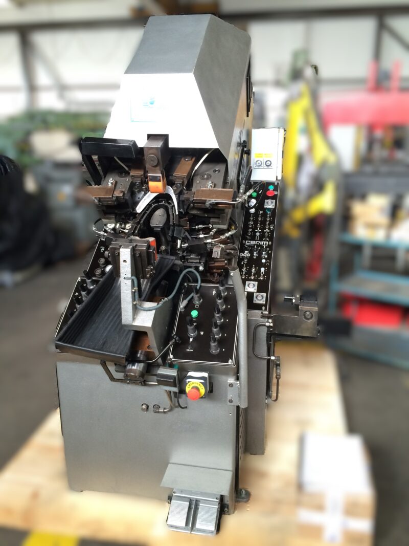 MACHINE À MONTER LES BOUTS CERIM K78