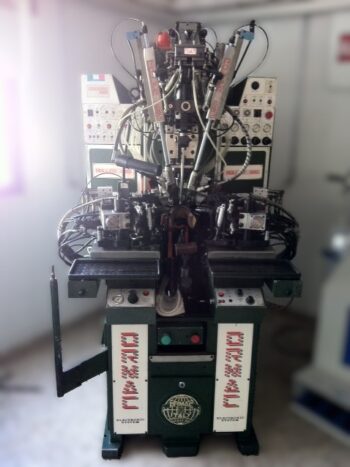 MAQ.MONTAR TRASERAS Y COSTADOS ORMAC ROLLER 885