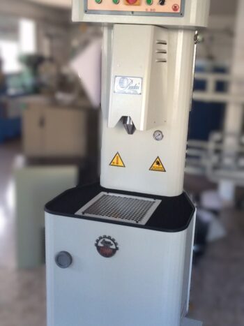 MAQ.PLANCHAR A VAPOR K30