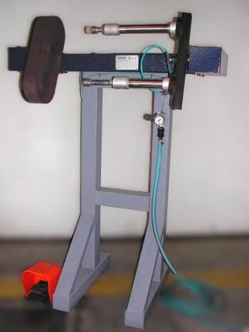 MAQ.SEÑALAR CASCOS  MEC-VAL PC82